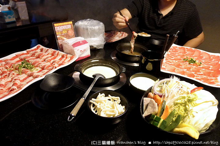 肉多多火鍋