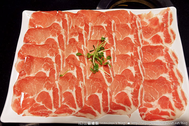肉多多火鍋