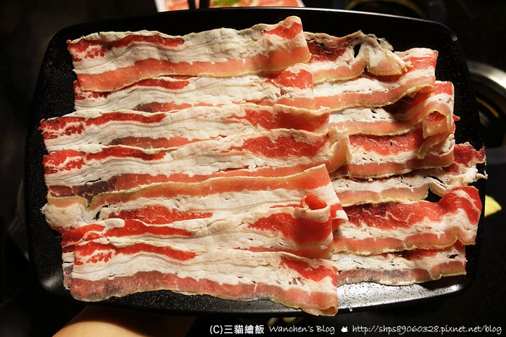 肉多多火鍋